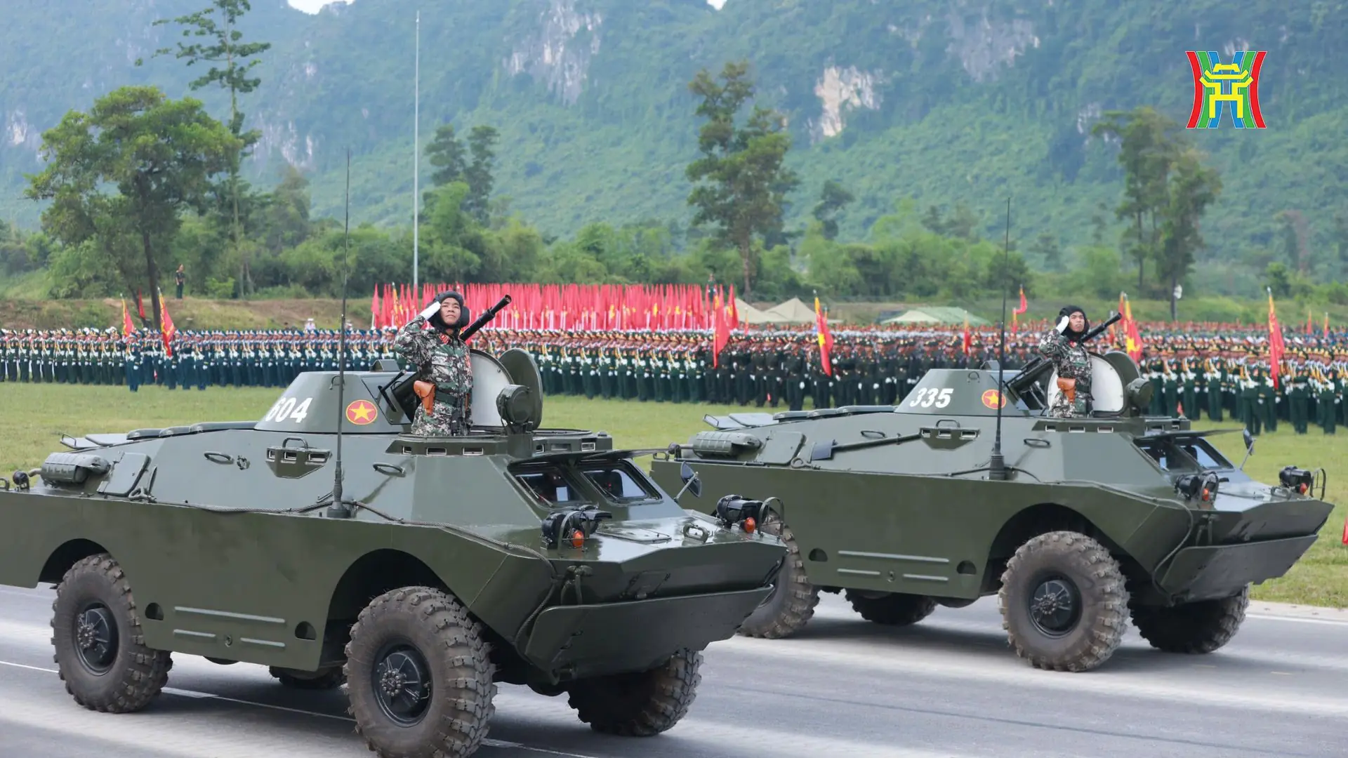 khí tài quân sự phục vụ A80